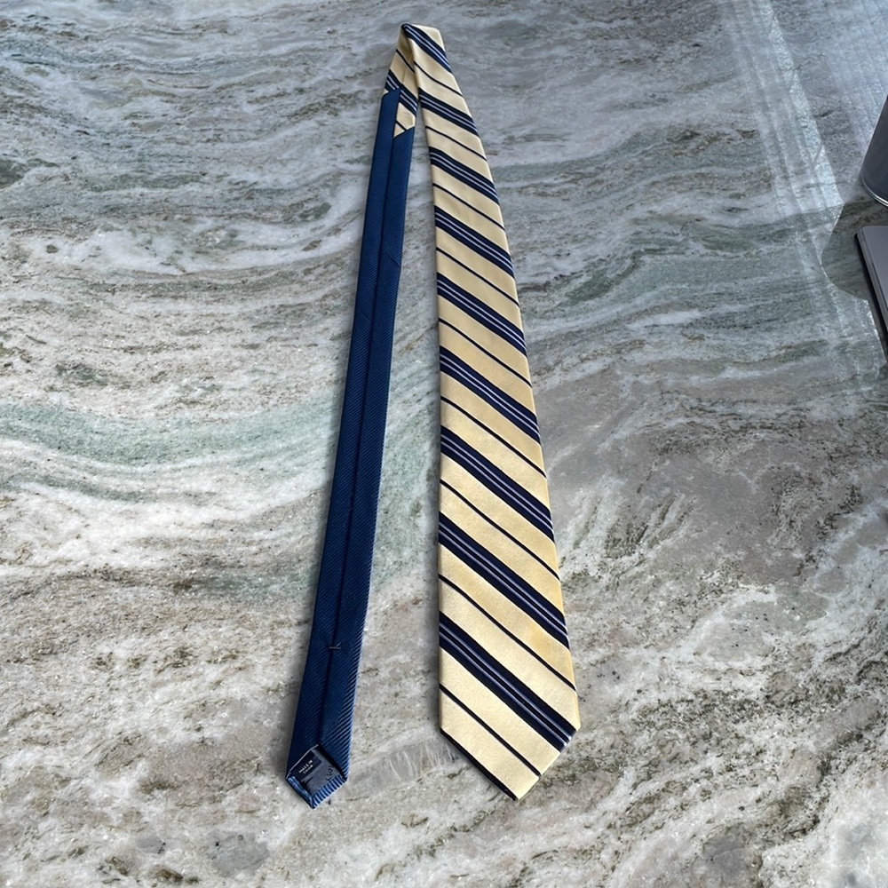 Tommy Hilfiger tie